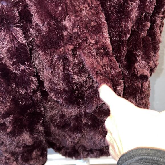 Sanctuary merlot Faux Fur Jacket With Pockets - Size L  - NWOT - Picture 7 of 11